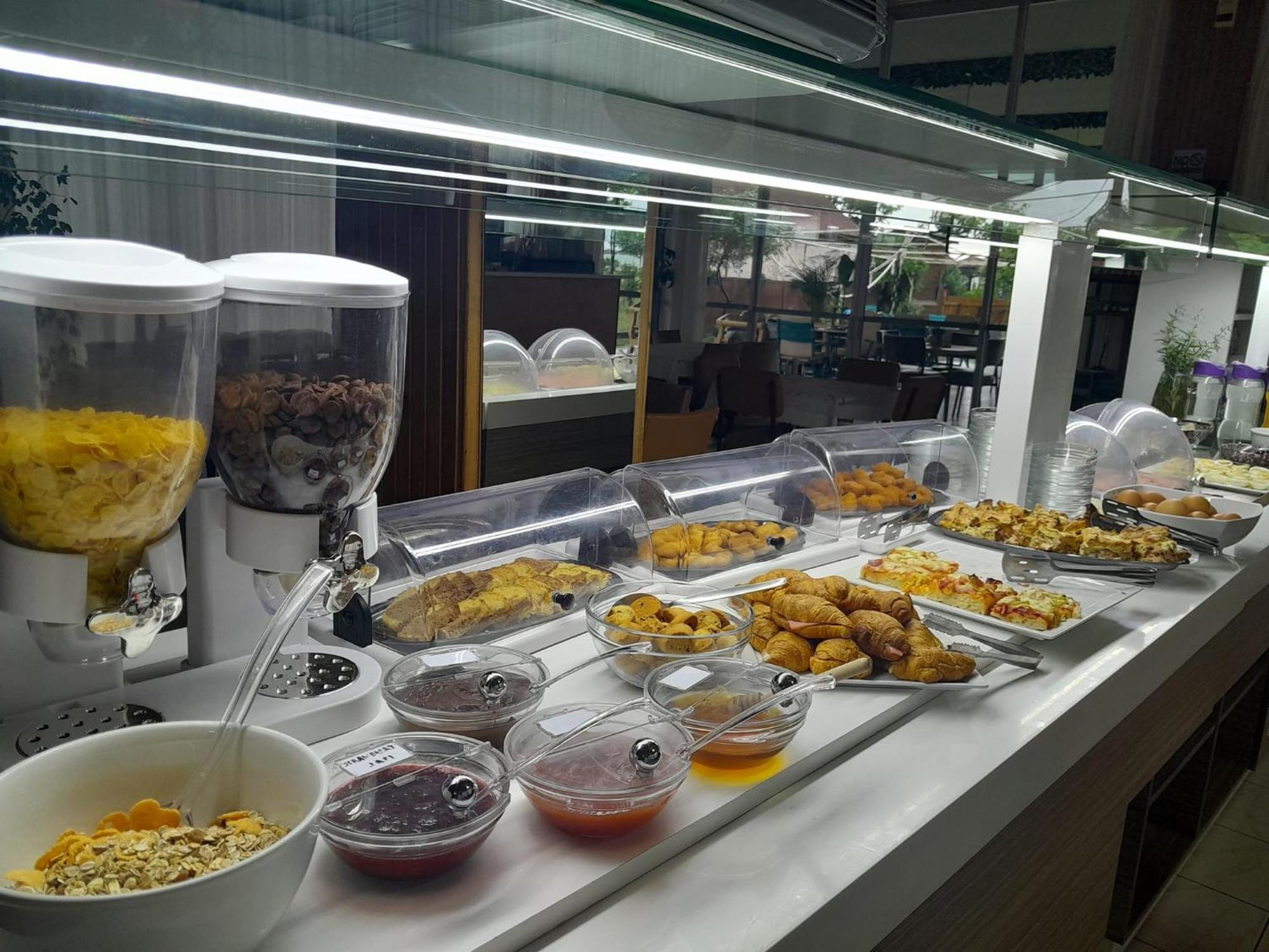 Korinós Hotel Thermaikos מראה חיצוני תמונה